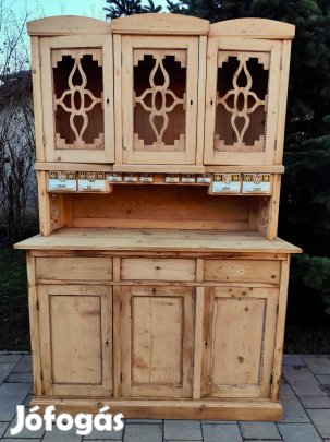 Fenyő tálaló kredenc (T84)