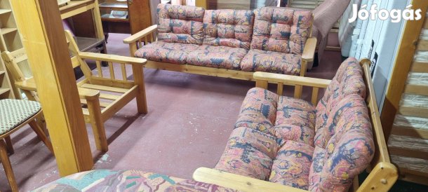 Fenyő-vázas ülőgarnitúra