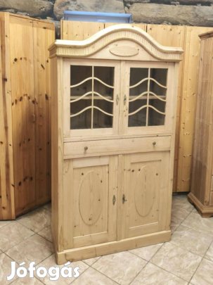 Fenyő vitrin 104x187x45