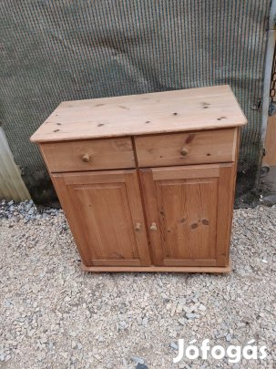 Fenyöfa komód