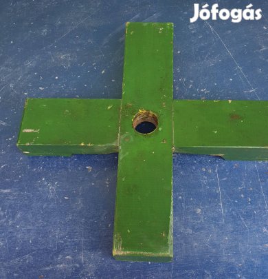 Fenyőfatalp fából, retro