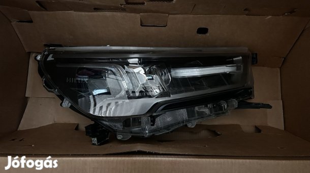 Fényszoró jobb hilux 2023-2024 81110YP431 eladó