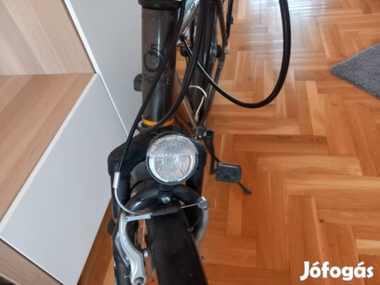 Férfi 28-as Kerékpár eladó. 