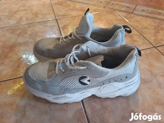 Férfi DRK 43 -as sportcipő