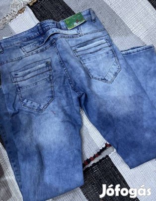 Férfi Diesel és Ltb 34-és farmer