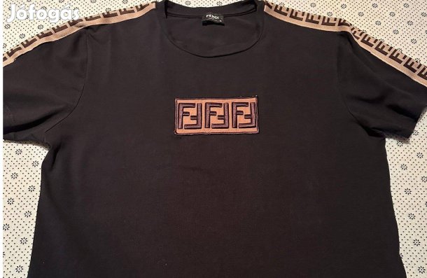 Férfi Fendi rövid ujjú póló (M-es méretben)