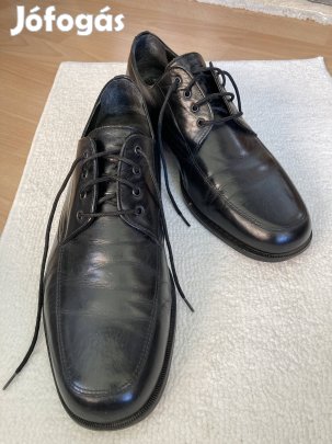 Férfi bőrcipő fekete 43