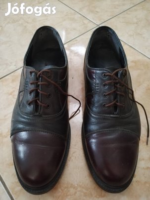 Férfi cipő 44-es