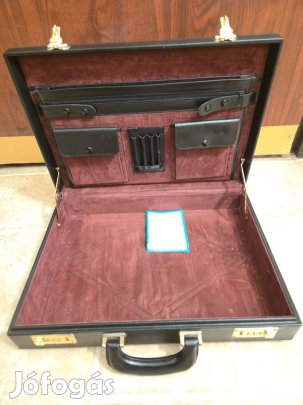 Férfi diplomata táska