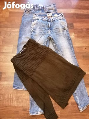 Férfi farmer csomag ajándék pulcsival