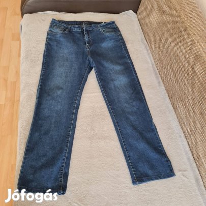 Férfi farmernadrág hagyományos fazonú