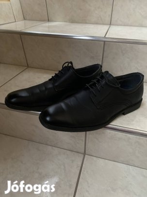 Férfi fekete alkalmi cipő