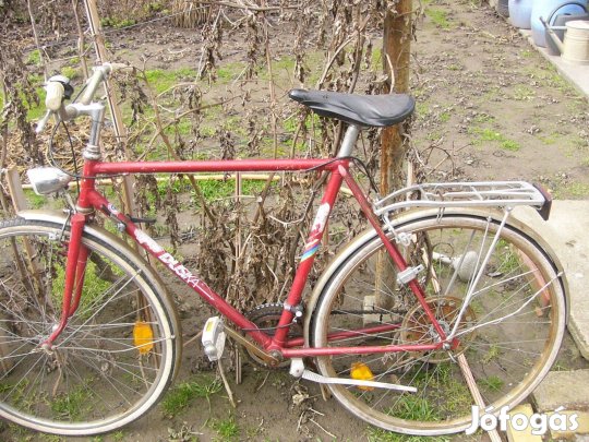 Férfi kerékpár a képen látható és kipróbálható állapotban