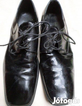 Férfi lakkcipő fekete bőr alkalmi cipő