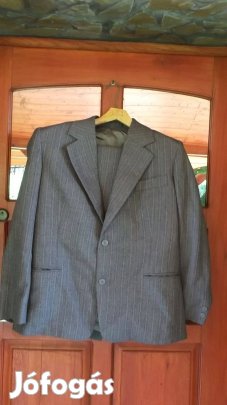 Férfi öltöny 52-es