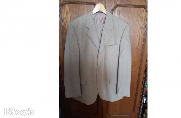Férfi öltöny alkalmi