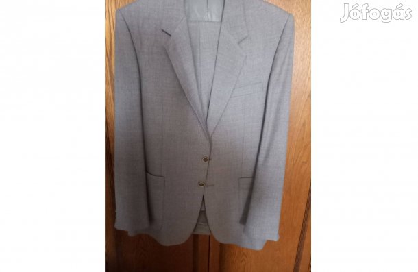 Férfi öltöny drapp színű