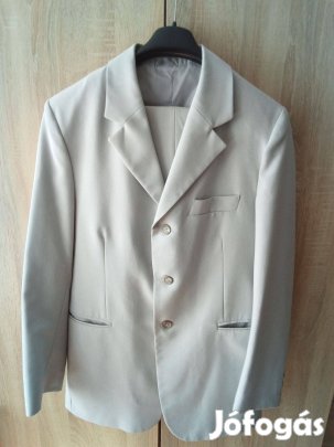 Férfi öltöny eladó