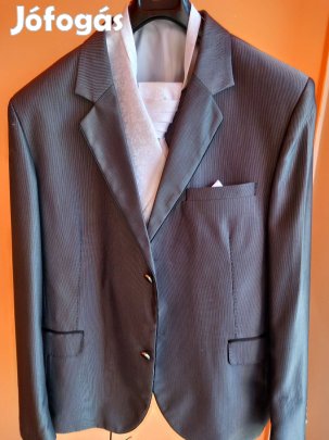 Férfi öltöny melkénnyel eladó