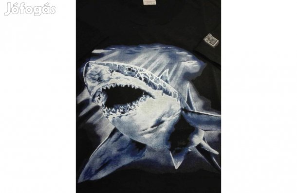 Férfi póló XXL-es fekete ( Cápa mintás ) eladó!