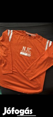 Férfi pulóver eladó.