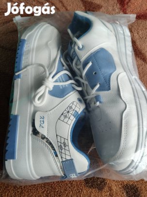 Férfi sportcipő 44- és bontatlan eladó 