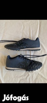 Férfi sportcipő (42-es, Kipsta)