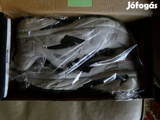 Férfi sportcipő / Sandic /