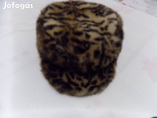 Férfi szőrmés téli siltes sapka