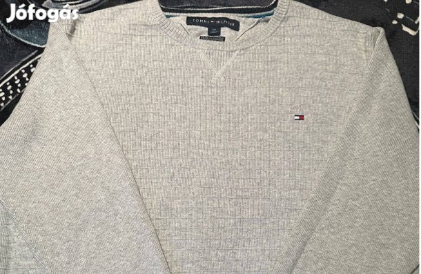Férfi szürke Tommy Hilfiger felső (S-es méretben)
