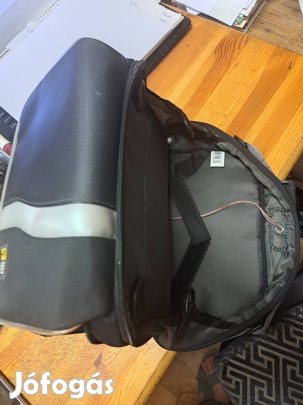Ferfi taska teljesen új