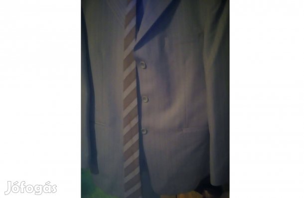 Férfiöltöny 56-os méretben
