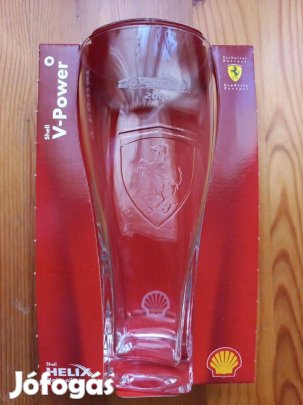 Ferrari emblémás üvegpohár
