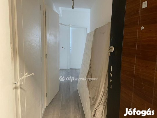 Fertőszentmiklósi eladó 75 nm-es lakás