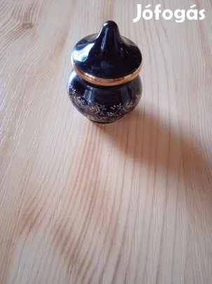 Festett Tégely Gyűjtőknek!