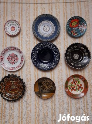 Festett díszes falitányér gyűjtemény eladó