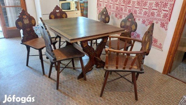 Festett népi bútor garnitúra