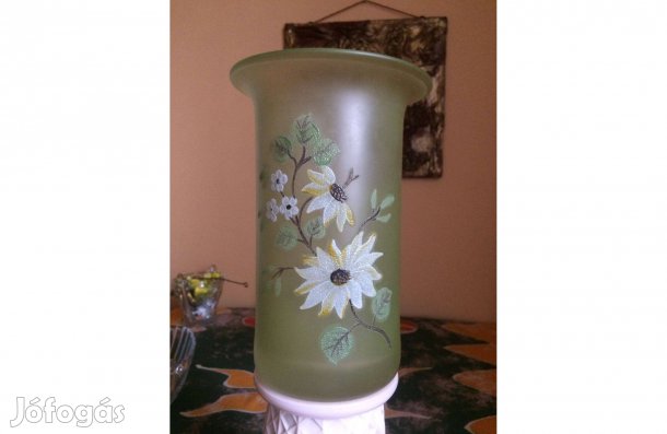 Festett régi üveg váza