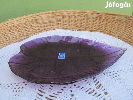 Festett üveg levélalakú kínáló