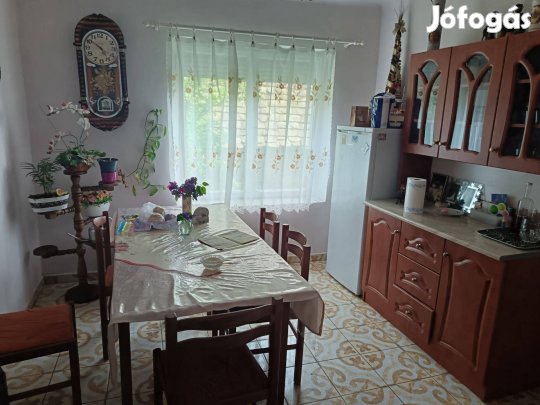 Festői környezetben eladó családi ház Bakonyán