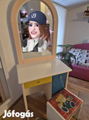 Fésülködő asztal