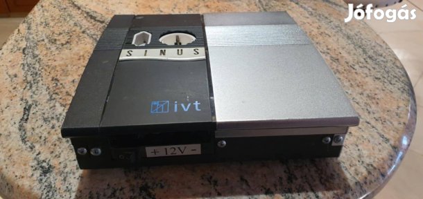 Feszültségátalakító, Szinuszos Inverter 12V 230V 300W (SW-300)