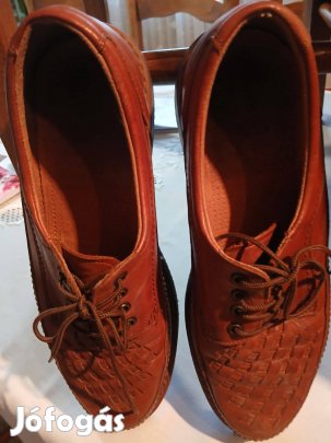 Fétfi bőrcipő