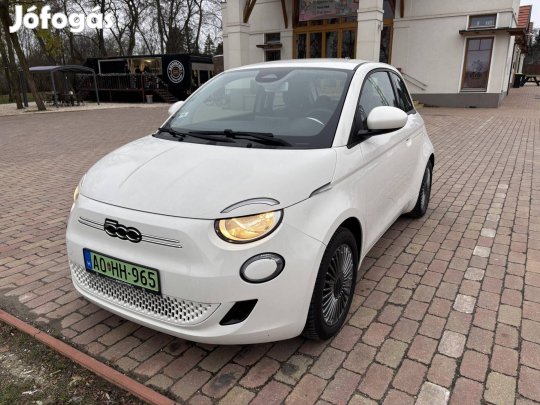 Fiat 500e 3+1 Icon 42kWh (Automata)