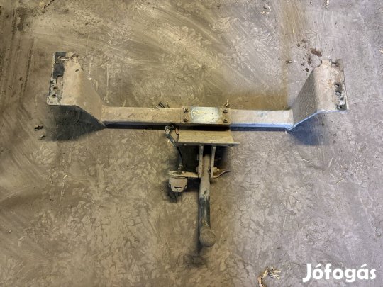 Fiat Bravo vonóhorog 