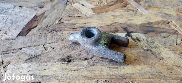 Fiat DUCATO Citroen JUMPER Iveco DAILY 00- Porlasztó lefogató 4218