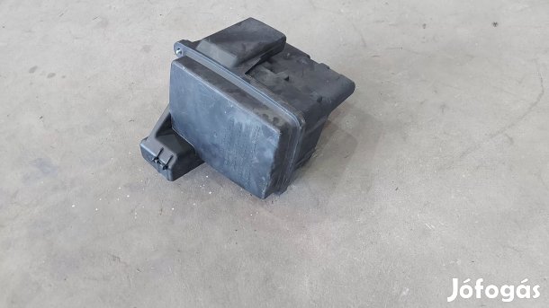 Fiat DUCATO Citroen JUMPER Peugeot BOXER 06 Biztosítéktábla doboz 7066
