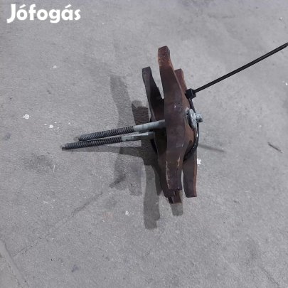 Fiat DUCATO Citroen JUMPER Peugeot BOXER 06- Porlasztó lefogató 2138