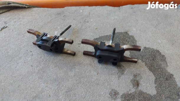 Fiat DUCATO Citroen JUMPER Peugeot BOXER 06- Porlasztó lefogató 7020