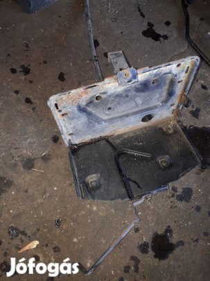 Fiat Doblo Akkumulátor Tartó